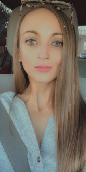 Marie-louisette call girls in Snyder TX